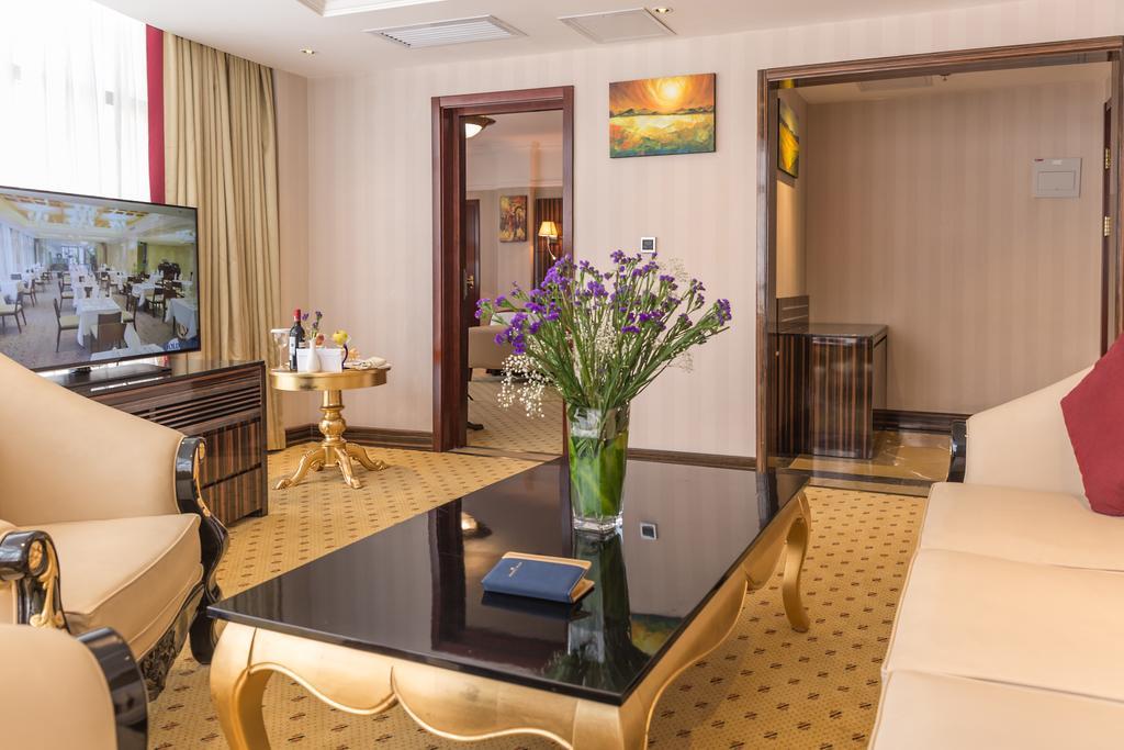 Golden Tulip Addis Ababa Hotel Exterior photo